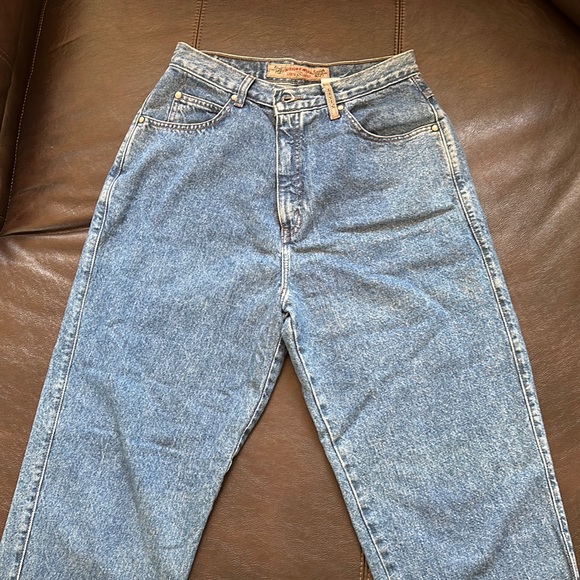 Vintage Levi Jeans size 14 - Picture 2 of 7